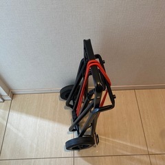 折り畳みキャリーの画像