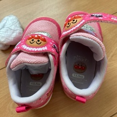 アンパンマン靴13.5cmの画像