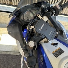 YAMAHA YZF-R25の画像