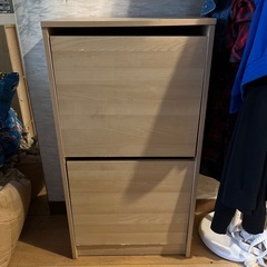 IKEAの靴箱の画像