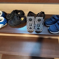 13〜15センチまだまだ綺麗で履けます
