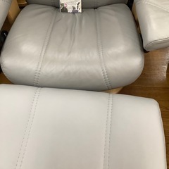 Ekornes オットマン付きリクライニングソファーの画像