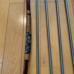 【ほぼ新品】弓道 矢（弓と矢筒は中古です）の画像