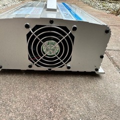 アーガス全自動バッテリー充電器(常時接続可能)の画像