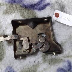 ☆GARAGE-ECO千音寺☆A-010中古パーツタクトAF24 シートロックキャッチャーの画像