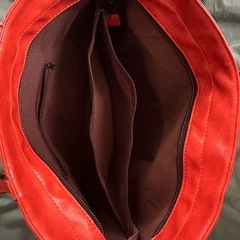 【引渡決まりました】A4サイズOK 　合成皮革朱色3wayかばん の画像