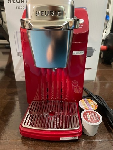 キューリグコーヒーメーカーBS300(レッド)