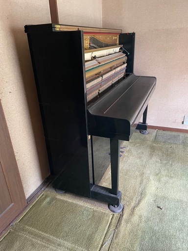 アップライトピアノ
