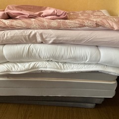 敷き布団、敷きマット