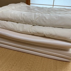 掛け布団とマットレス　2セットシングル　
の画像