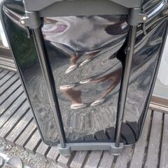 LIPSERVICE★エナメルキャリーケースの画像