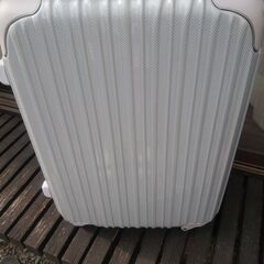 白キャリーケース★の画像