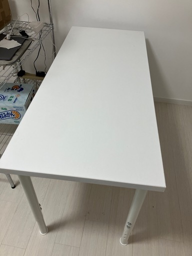 テーブル