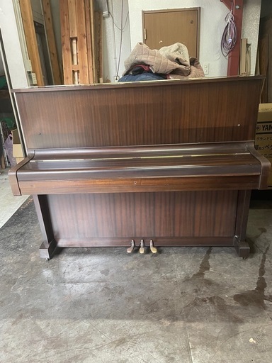 アップライトピアノ