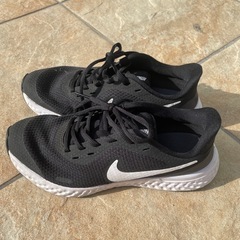 NIKEスニーカーキッズ23.5cm