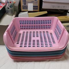 ピンクと水色と小さいカゴセット