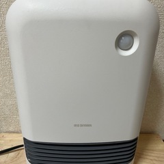 アイリスオーヤマ　セラミックファンヒーター人感センサー付き