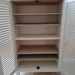 【引き取り希望（平日夕方16時～17時頃取りに来られる方】下駄箱　ホワイト　の画像