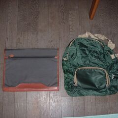 セカンドバッグ B4 書類入れ　＆　リュックサック　折り畳み式 匿名配送の画像