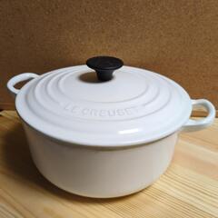 ルクルーゼ鍋  ほぼ新品   の画像