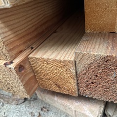 【値下げ】木材③ 105×105 柱 まとめて 3mの画像