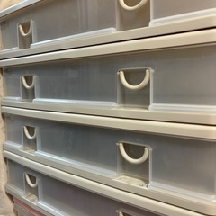 プラ引き出し４段の画像