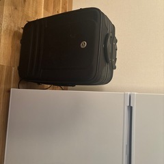 黒　キャリーケースの画像