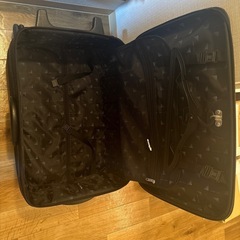 黒　キャリーケース