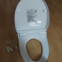 TOTO 暖房便座の画像