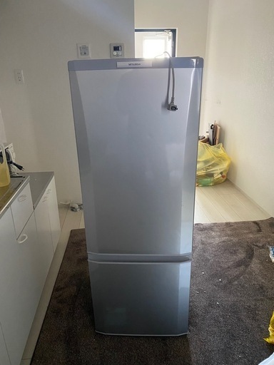 【値段交渉可】三菱 146L 2ドア冷蔵庫(ピュアシルバー)MITSUBISHI MR-P15W-S