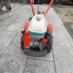 農機具　【値下げしました】耕運機　管理機クボタ製の画像