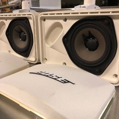 BOSE ボーズ 111ADW スピーカー ペア 純正ブラケット付の画像