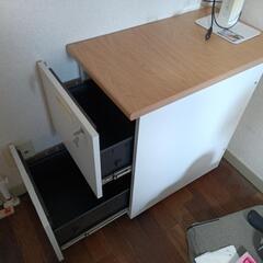 キャビン 天板 テーブル付きの画像