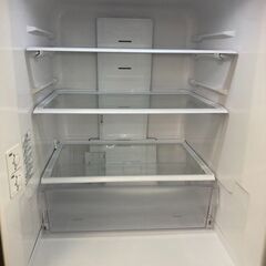 日立製 冷蔵庫 2021年製 R-27NV 清掃済 日立 冷蔵庫 265L 右開き 3ドア 幅54cm シンプルデザイン 真ん中野菜 R