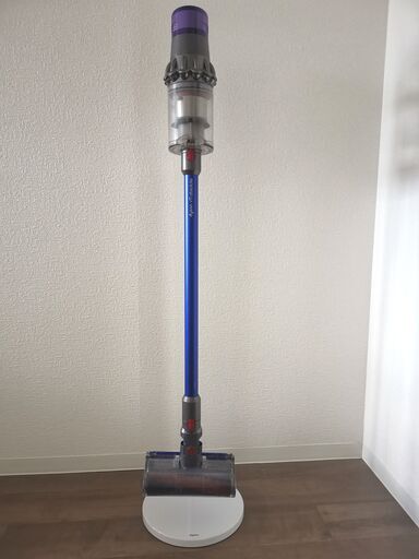 付属品完品 未使用品多数 Dyson ダイソン v11 absolute サイクロン式掃除機 充電ドックスタンド付き