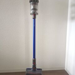 付属品完品 未使用品多数 Dyson ダイソン v11 absolute サイクロン式掃除機 充電ドックスタンド付き