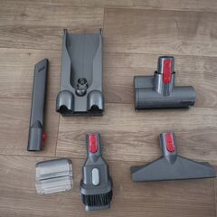 付属品完品 未使用品多数 Dyson ダイソン v11 absolute サイクロン式掃除機 充電ドックスタンド付き