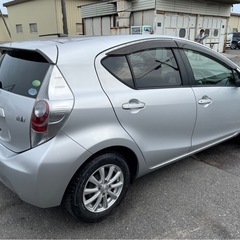 車検２年付き トヨタ アクアの画像