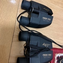 双眼鏡の画像