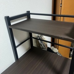 【最終値下げ】ニトリ 棚付きデスクの画像