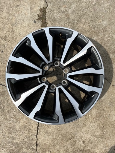 トヨタ⭐️ランクルプラド150系
⭐️純正 ホイール1本