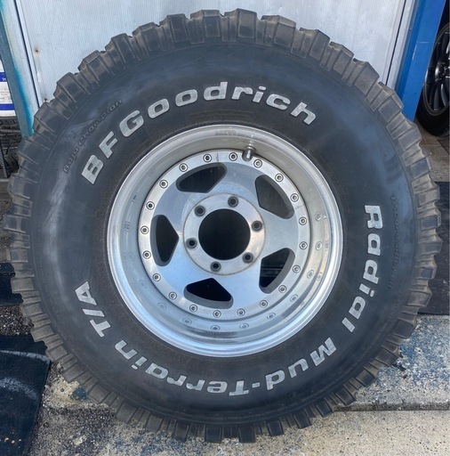 4X4の6穴ホイールタイヤ付き4本セット