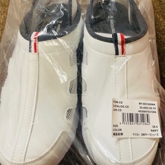 【新品未使用】ナースシューズ 2Way仕様28cmの画像