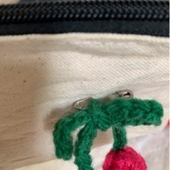 ハンドメイド さくらんぼ チャーム 付き ペンケース & プリンセス 巾着の画像