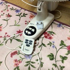 壁掛け扇風機です　リモコン付きの画像