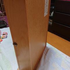 中古・飾り棚・プラ棚セットの画像