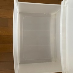 衣装ケースの画像