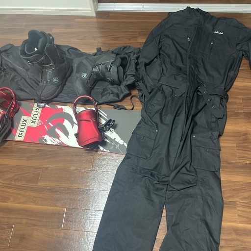 スノボー　板　スノボーシューズ　ウェアー