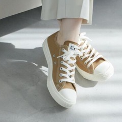 【新品未使用】オールスター light OXの画像