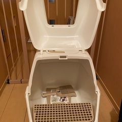 【新品未使用】廃盤　アイリスオーヤマ　掃除のしやすいネコトイレの画像